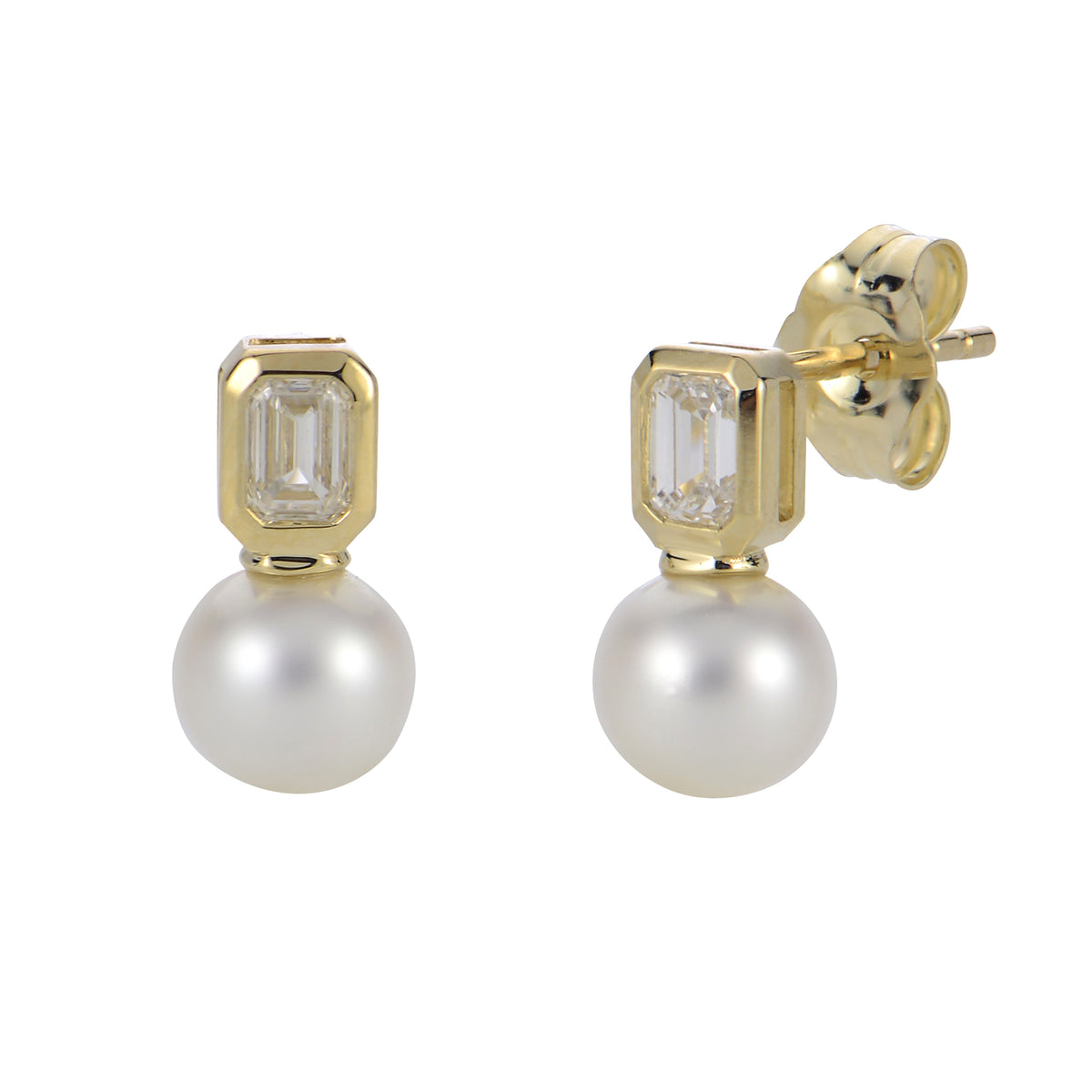 14KT Yellow Gold Freshwater Pearl Earring